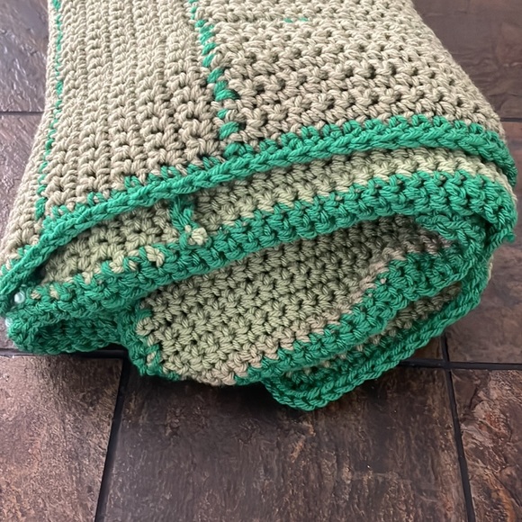 “Cactus” Multi-Green Colors-throw- handmade by JulzyRaye- OS - Picture 7 of 10